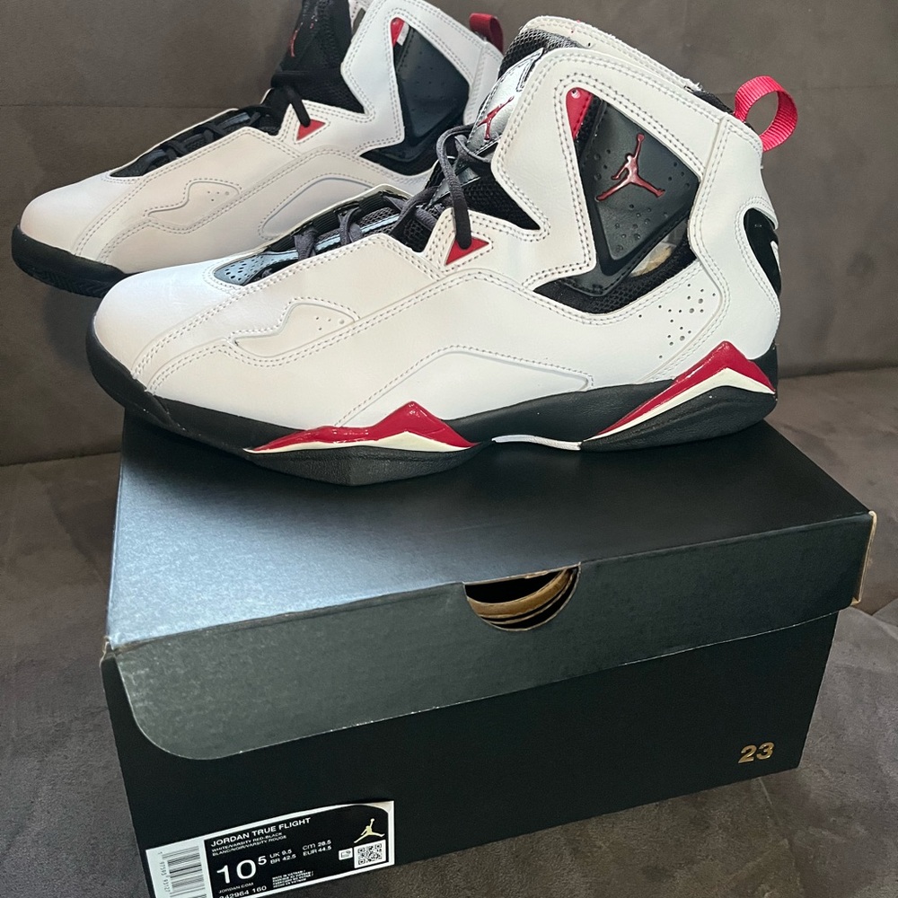 Air Jordan True Flight. Men size 10.5